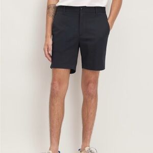 Everlane The 7” Slim Fit Performance Chino Short in Navy
